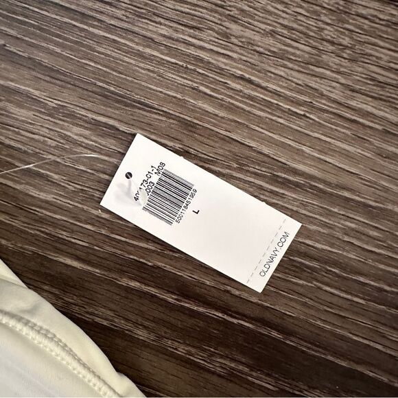 Old Navy High-Waisted PowerSoft Mini Skort New - Picture 2 of 5